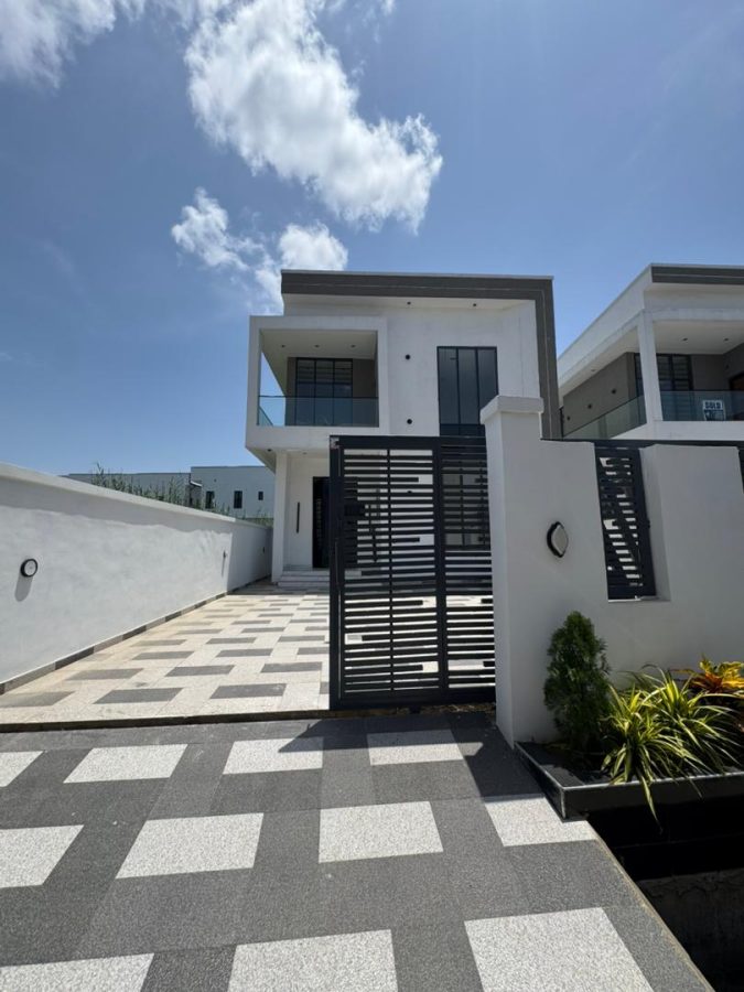 Exquisite 4-Bedroom Fully Detached Luxury Home with BQ in a Secure Access-Controlled Estate | Ajah, Lekki