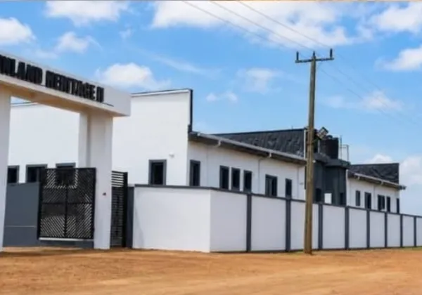 Luxury 3-Bedroom Bungalow with BQ and Premium Finishes